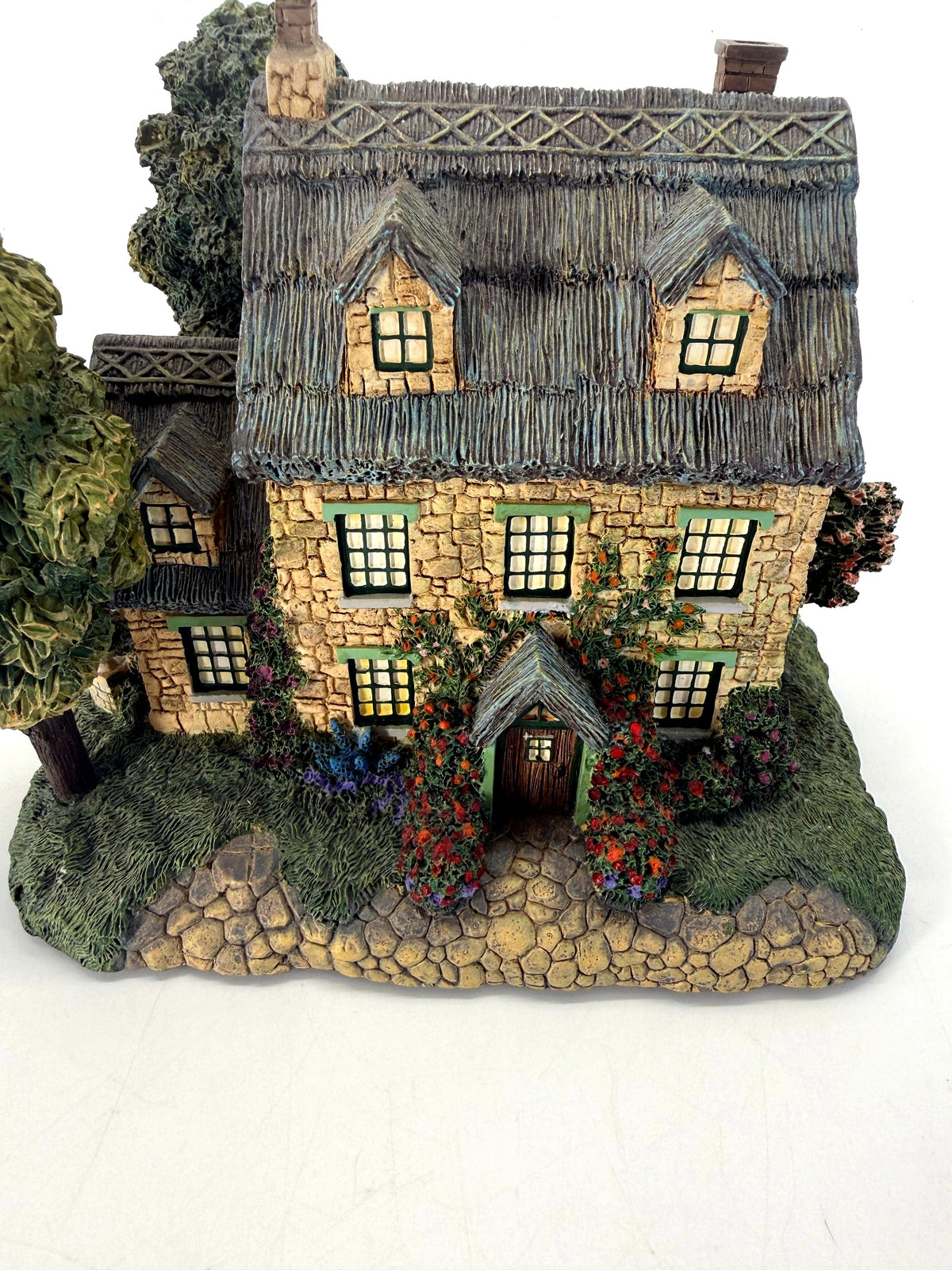 Hawthorne Village Stonebrooke Inn by Thomas Kinkade - front view