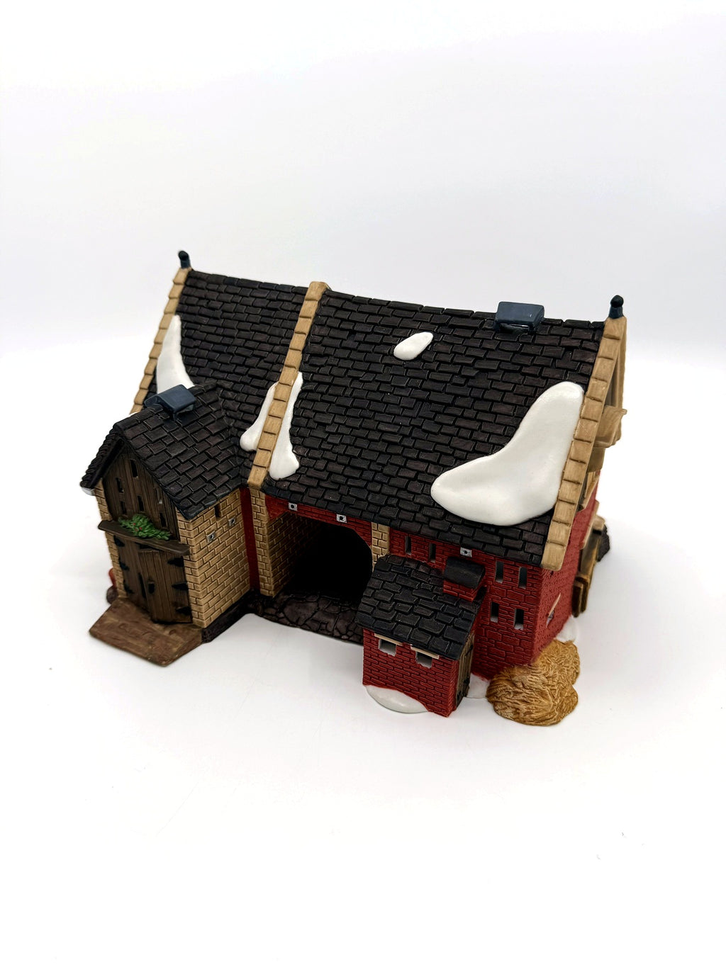 Department 56 Dickens' Village Butter Tub Barn #58338 – top angle variant