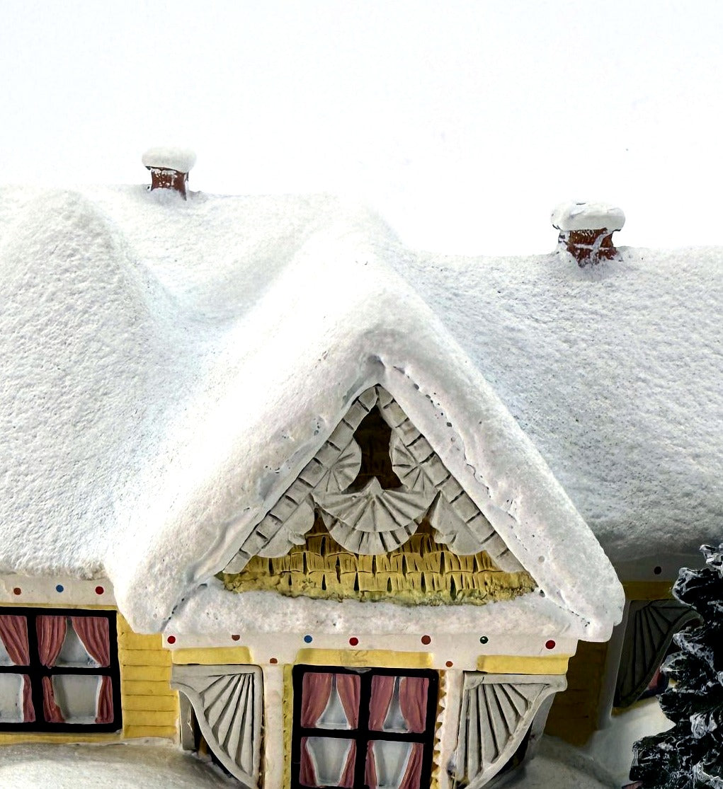 Victorian Homestead - gable and fan trim detail