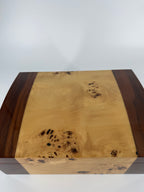 High-Gloss Wood Desktop Cigar Humidor – 11.5" – Distinctive Figured Finish