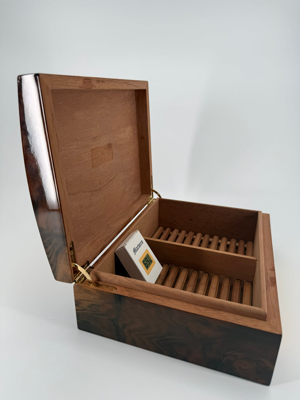 High-Gloss Wood Desktop Cigar Humidor – 11.5" – Distinctive Figured Finish