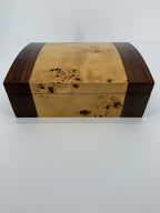 High-Gloss Wood Desktop Cigar Humidor – 11.5" – Distinctive Figured Finish
