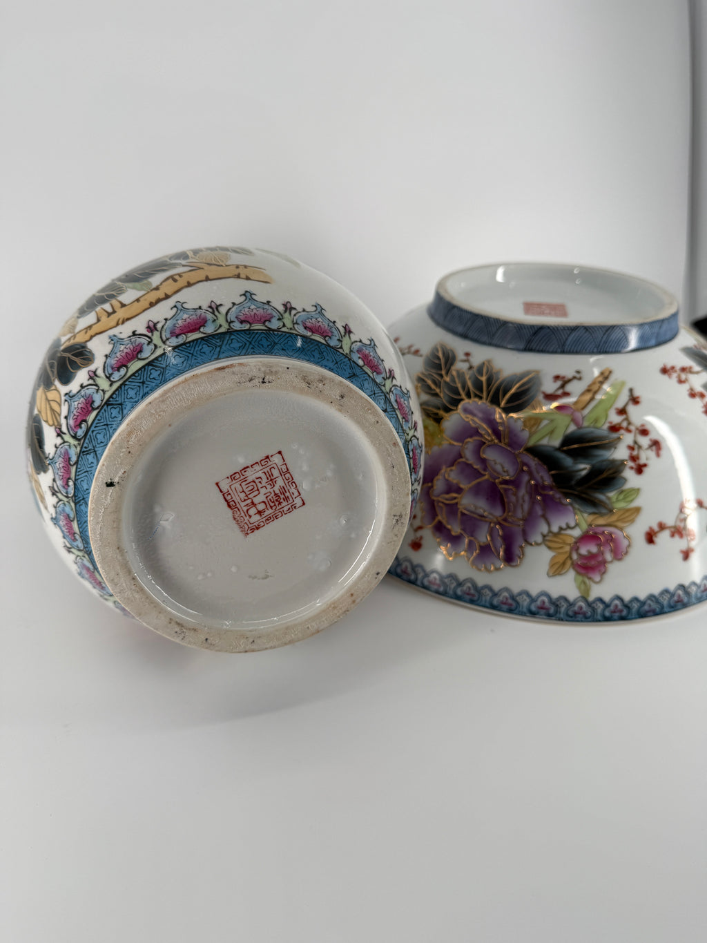 Chinese Porcelain Vase & Bowl Set – Gilt Peony Décor