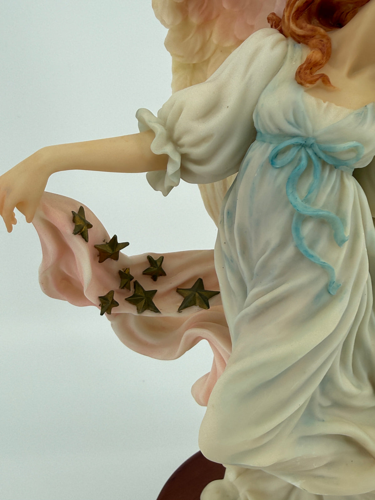 1997 Seraphim Classics Ariel "Heaven's Shining Star" Figurine Music Box