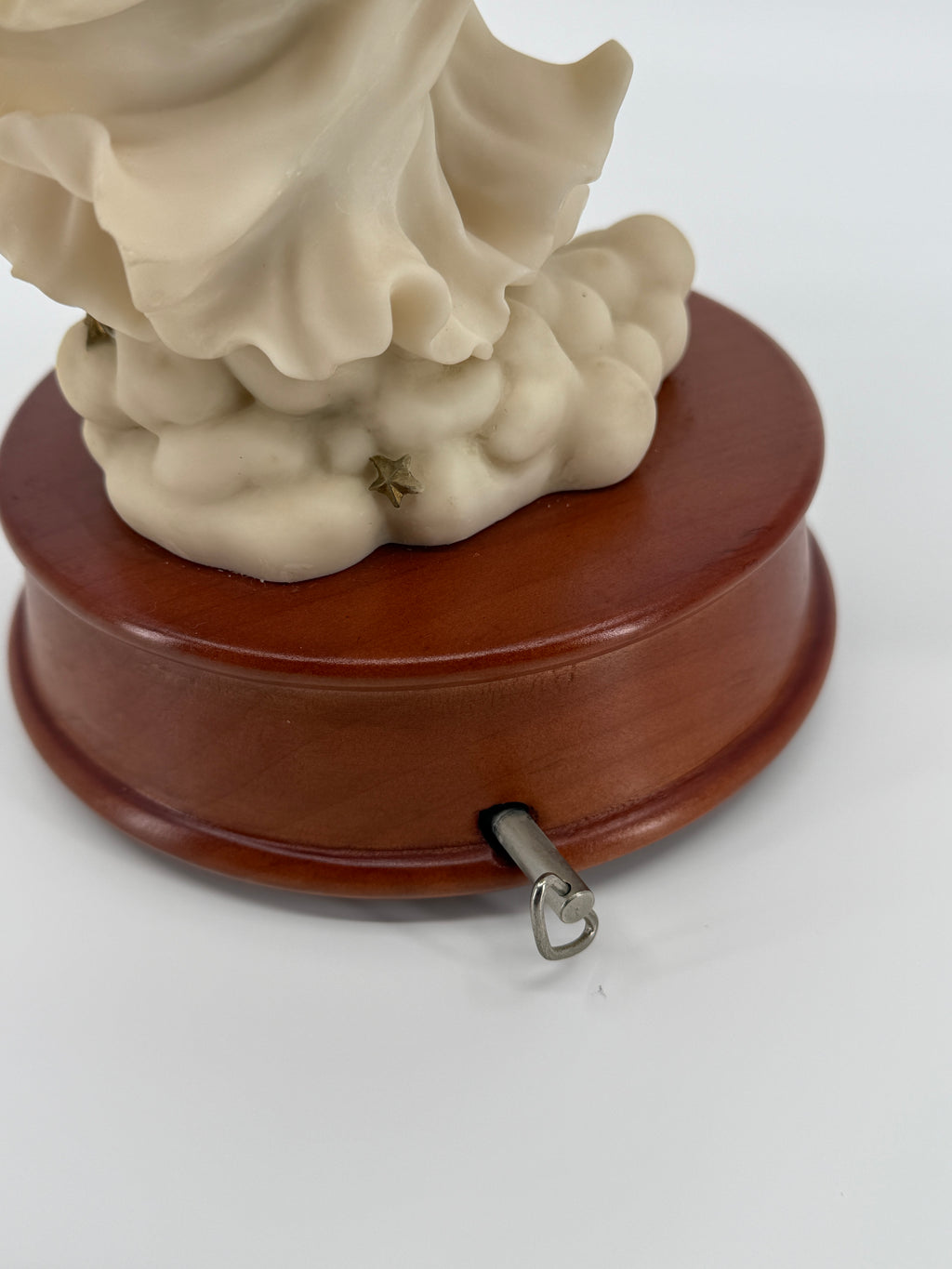1997 Seraphim Classics Ariel "Heaven's Shining Star" Figurine Music Box