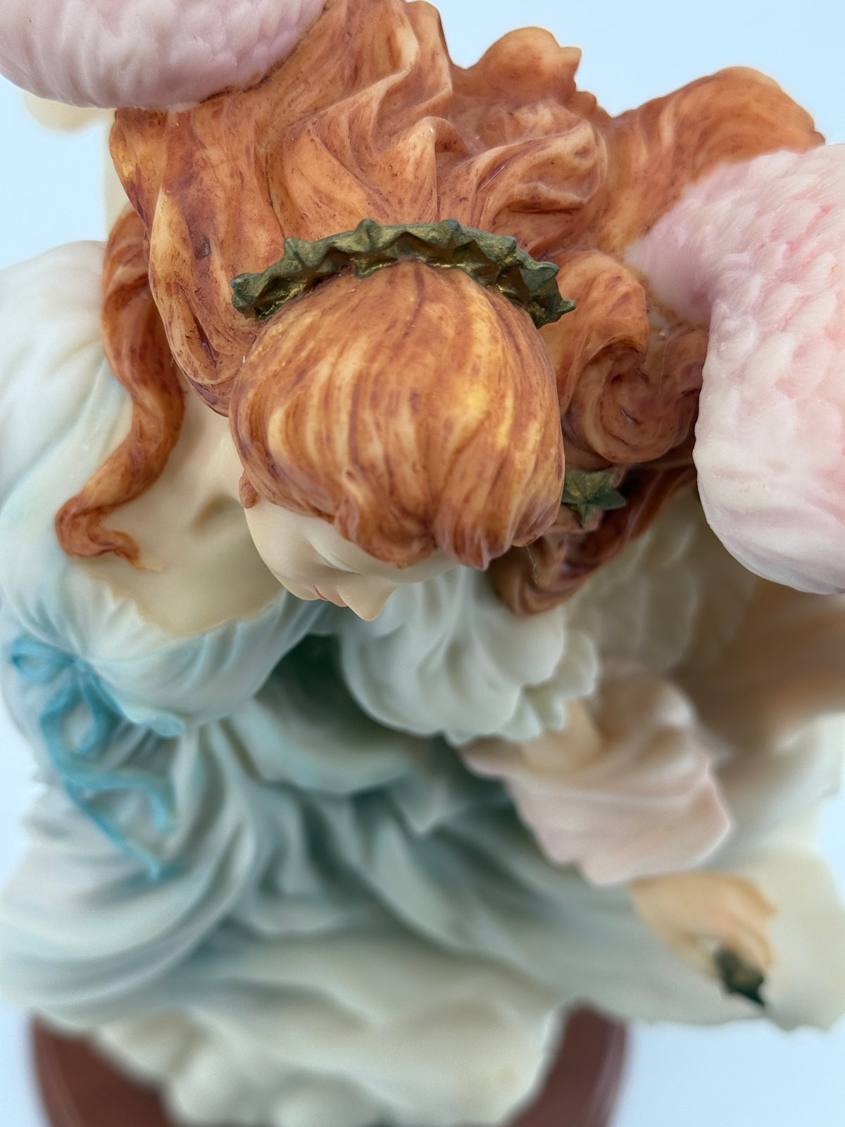 1997 Seraphim Classics Ariel "Heaven's Shining Star" Figurine Music Box