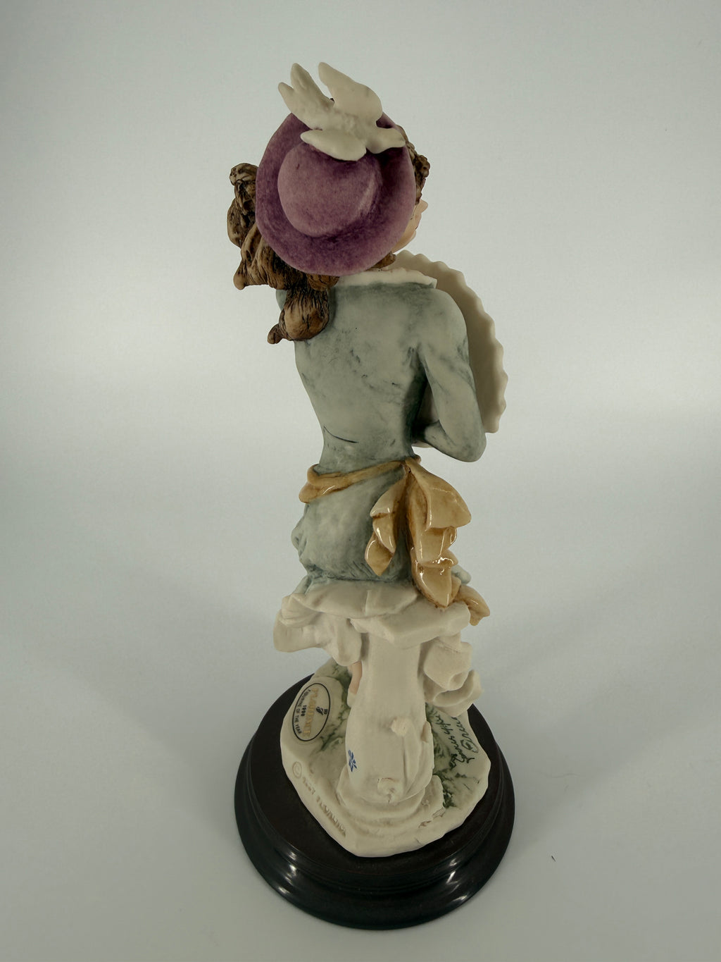 Giuseppe Armani “Roses of May” Figurine 1405C – 10.5" – 1999