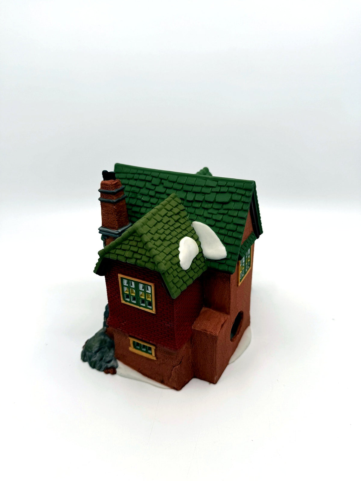 Department 56 Browning Cottage, Dickens' Village, 1994 – side view of the wing and chimney