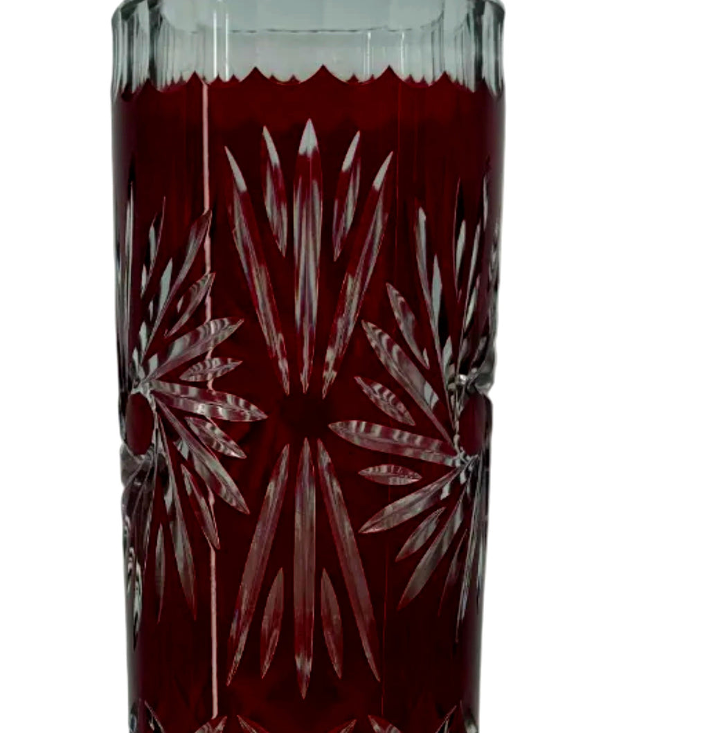 Close-up detail — the starburst fan cutting and scalloped clear glass rim