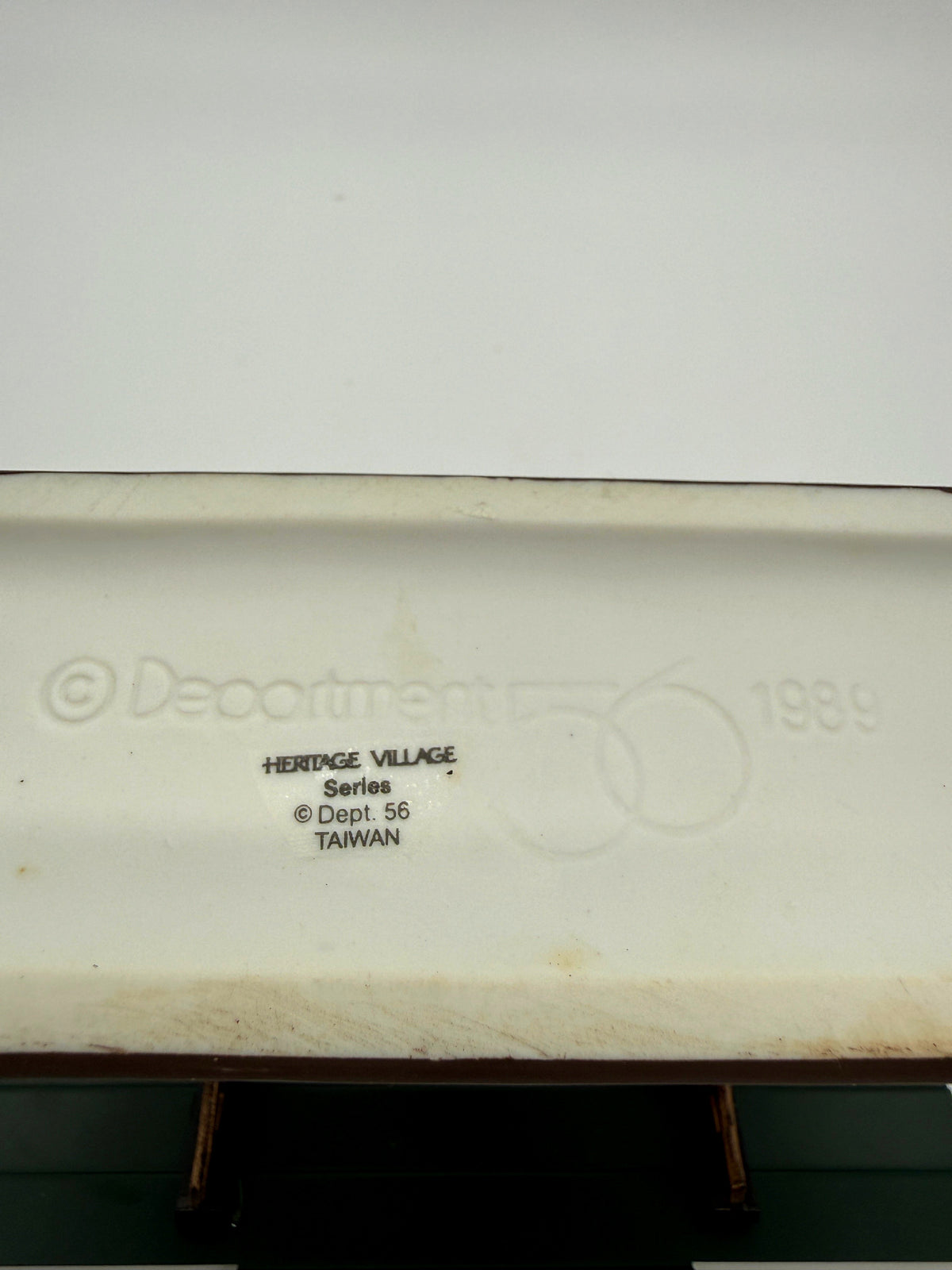 Underside stamp: Heritage Village Series, (c) Dept. 56, Taiwan, embossed (c) Department 56 1989 (enhanced photo)