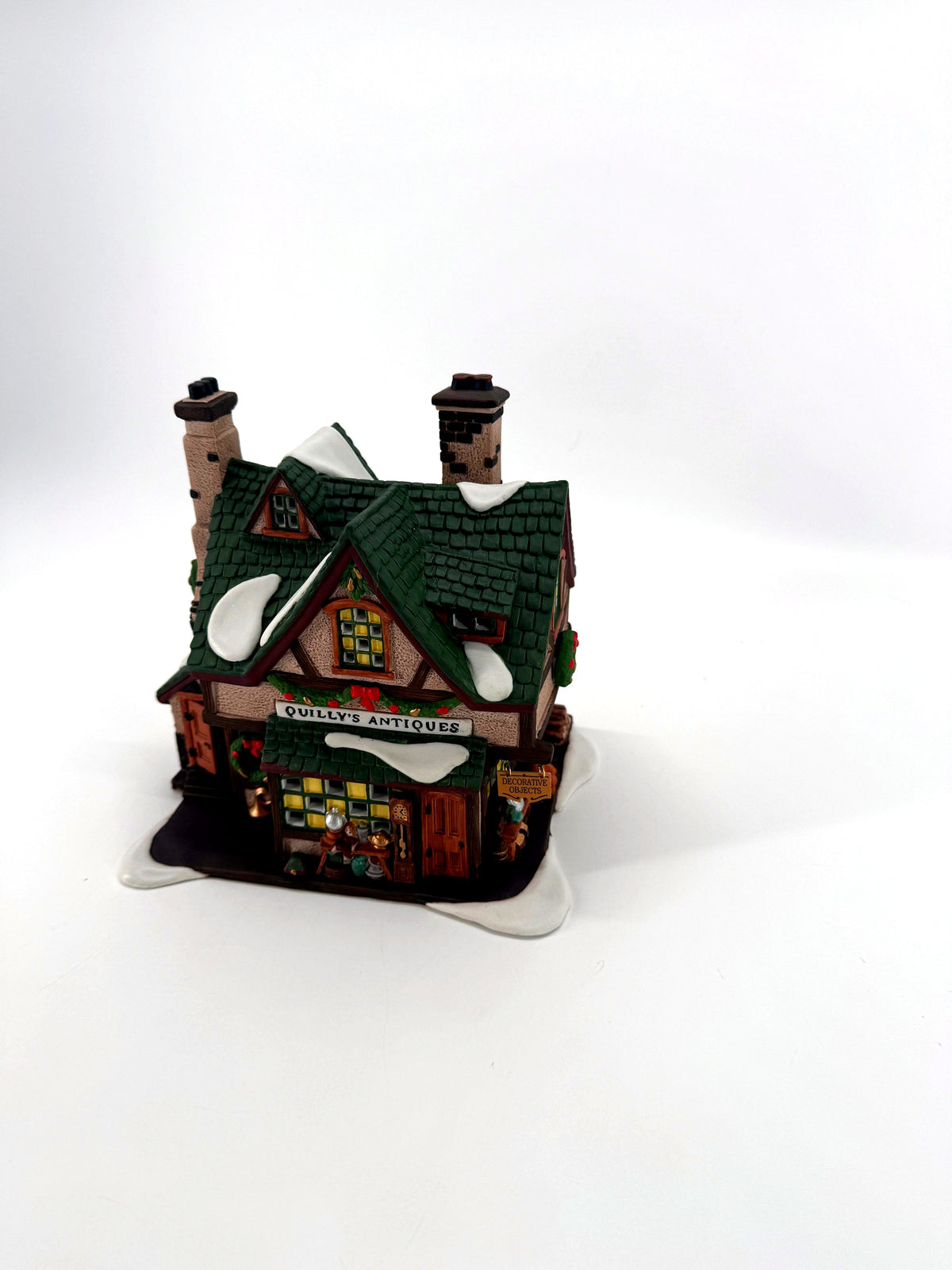 Quilly's Antiques - front view