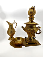 Complete set from the side – spigot to the right