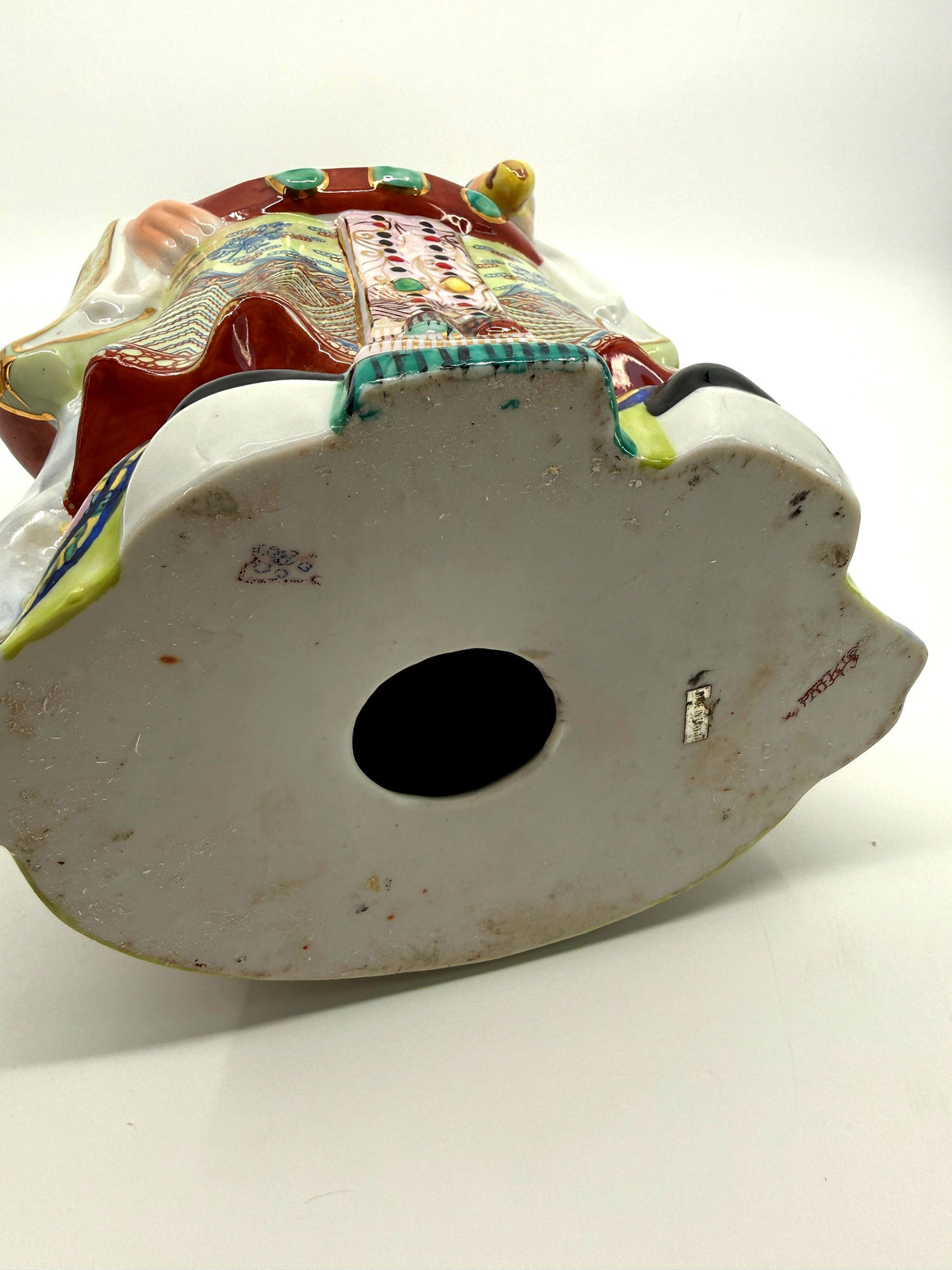 Vintage Chinese porcelain Lu Xing prosperity god statue, Taiwan — full underside of the base