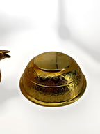Bowl underside – engraved exterior and plain base