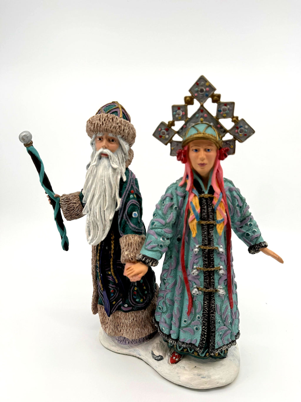 Grandfather Frost & Snowmaiden front view, closer (enhanced)