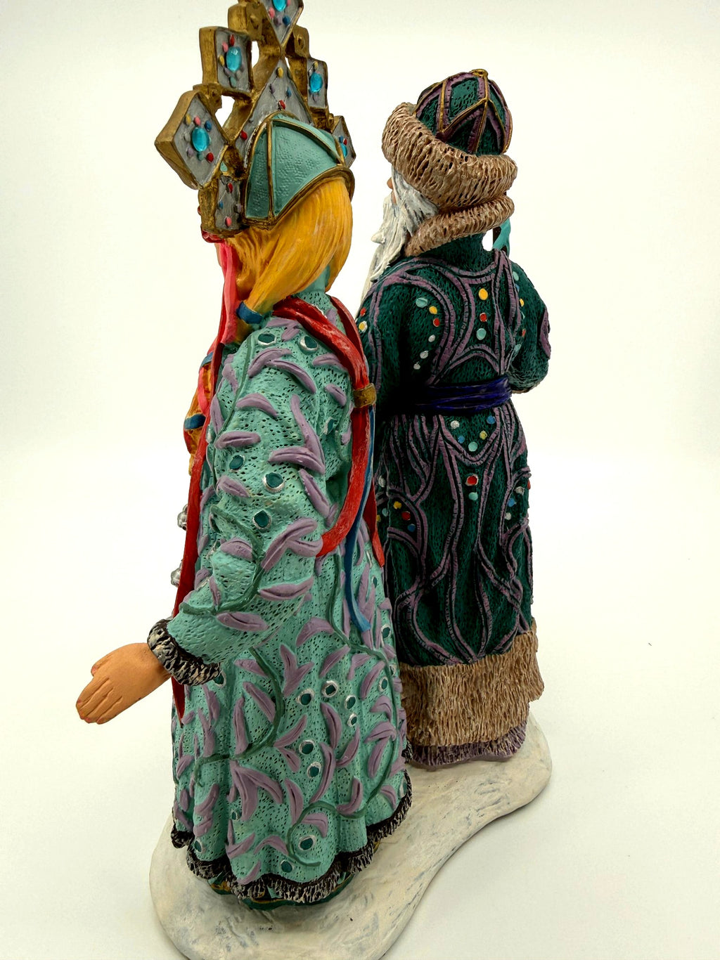 Back and side view, Snowmaiden in front (enhanced)