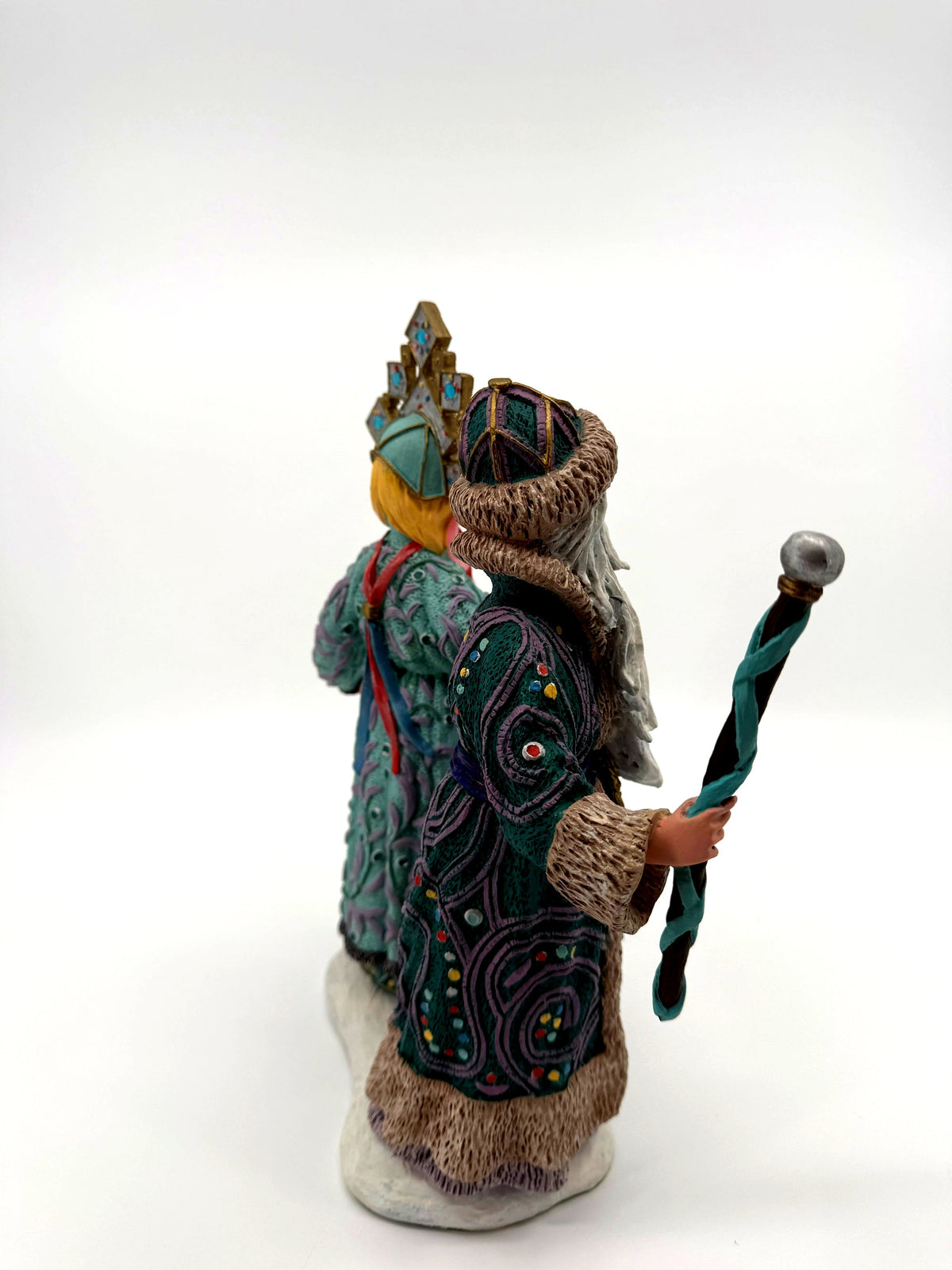 Side view, Grandfather Frost profile with staff (enhanced)