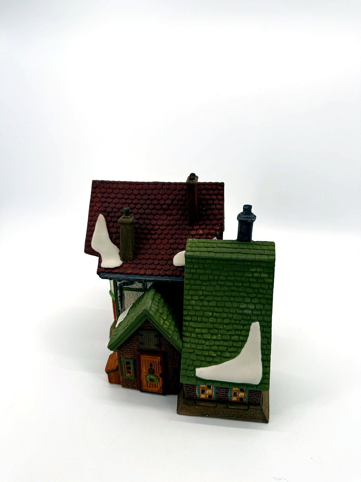 Department 56 Dickens' Village Hembleton Pewterer 1992 #5800-9 – back view of the roofs and chimneys