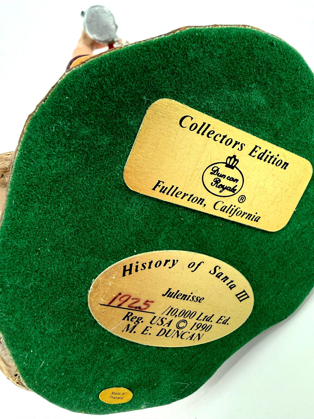 Underside labels: Collectors Edition Duncan Royale plaque and History of Santa III Julenisse No. 1925 of 10,000, copyright 1990