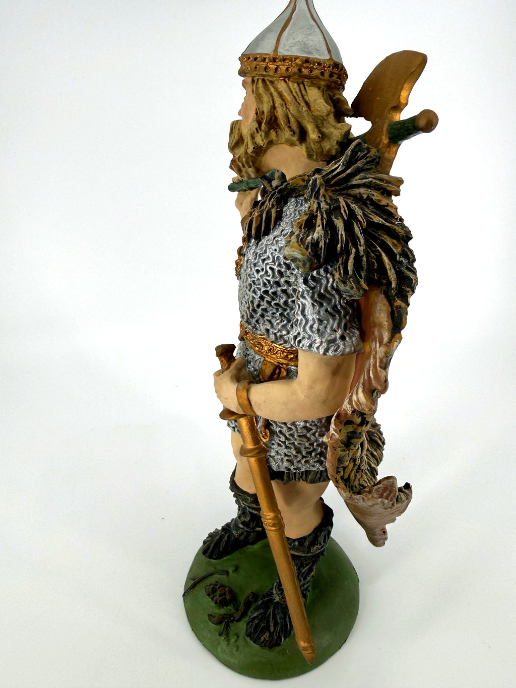 Odin side and back three-quarter view (enhanced)