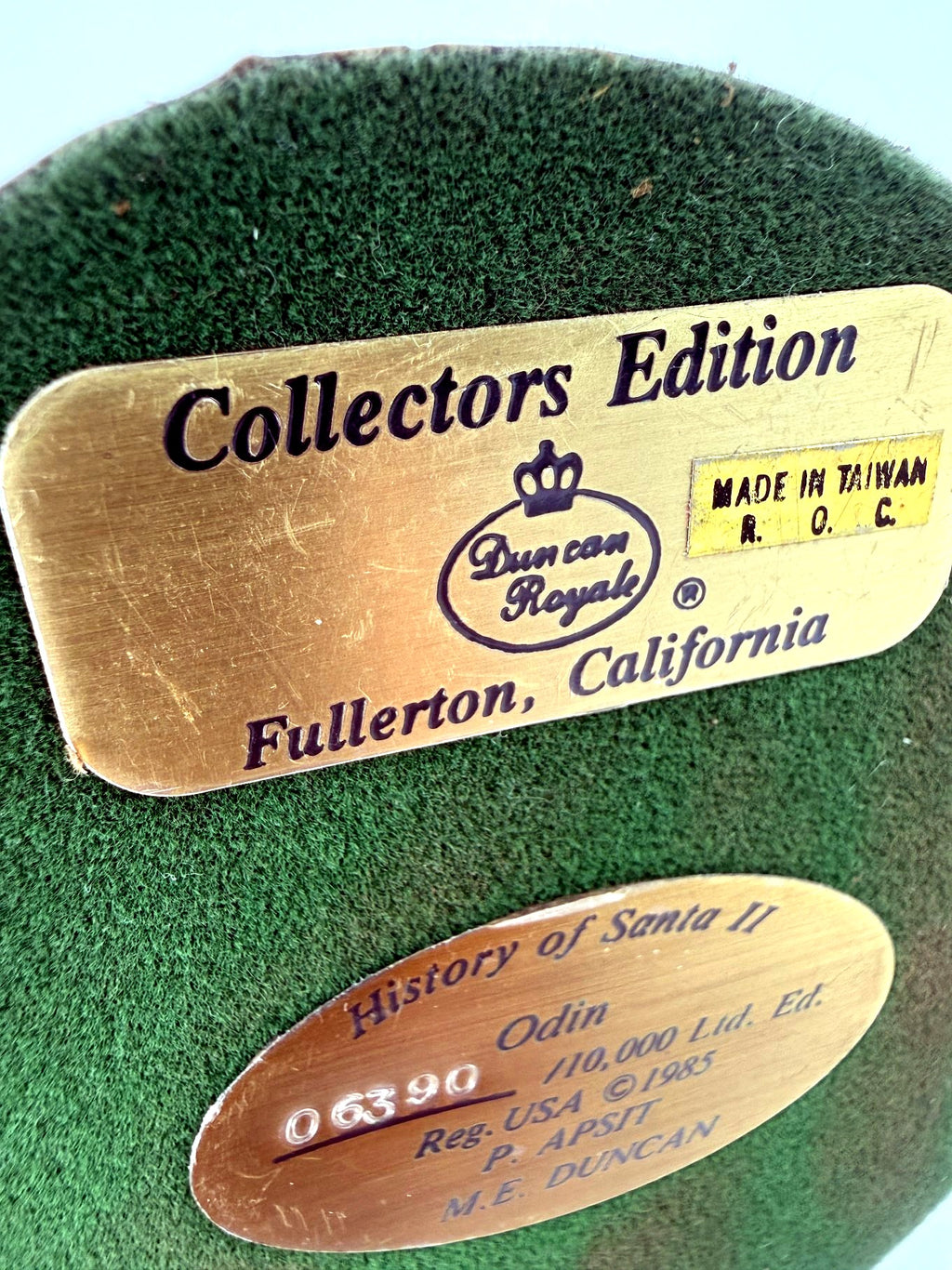 Underside base plates: Collectors Edition and History of Santa II Odin 06390 of 10,000 (enhanced)